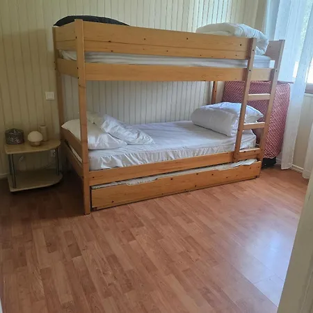 Apartment Downtown For 6 People